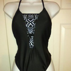 XHILARATION Womens Black Beauty One-Piece Swimwear